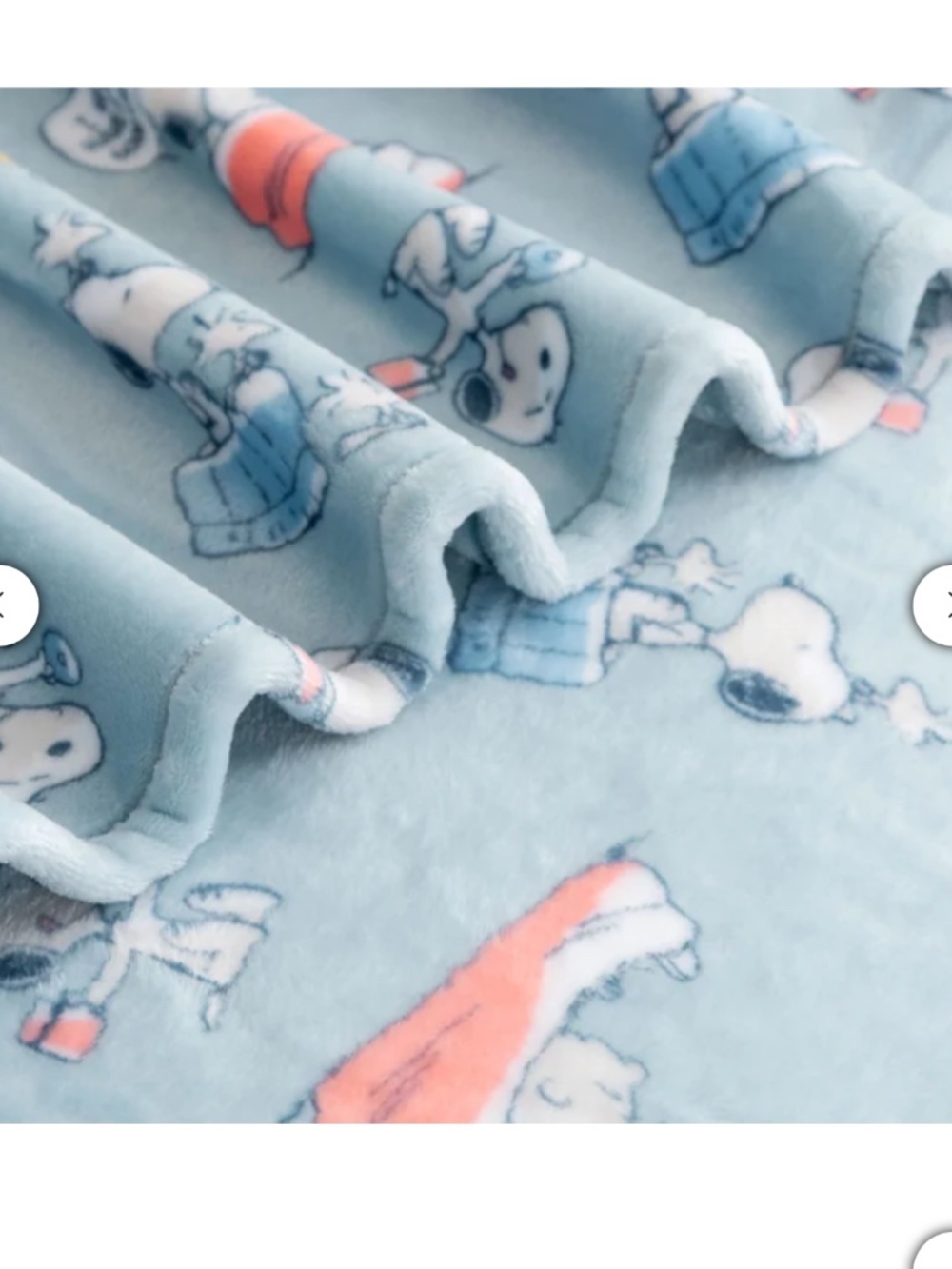 Peanuts Printed VelvetLoft Throw - Picture 7 of 8